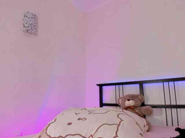FloraAmbers webcam