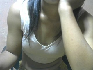 Nadia-001's Live Webcam