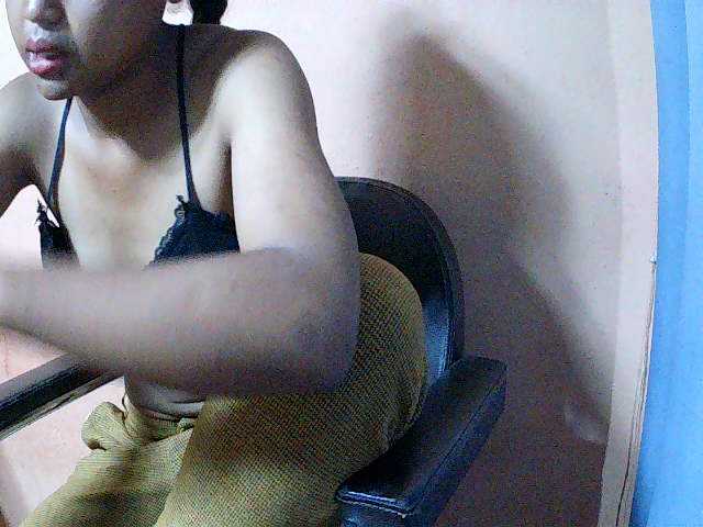 Nadia001's BongaCams show and profile