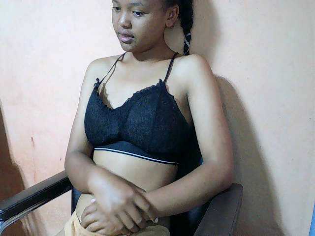 Nadia001's BongaCams show and profile