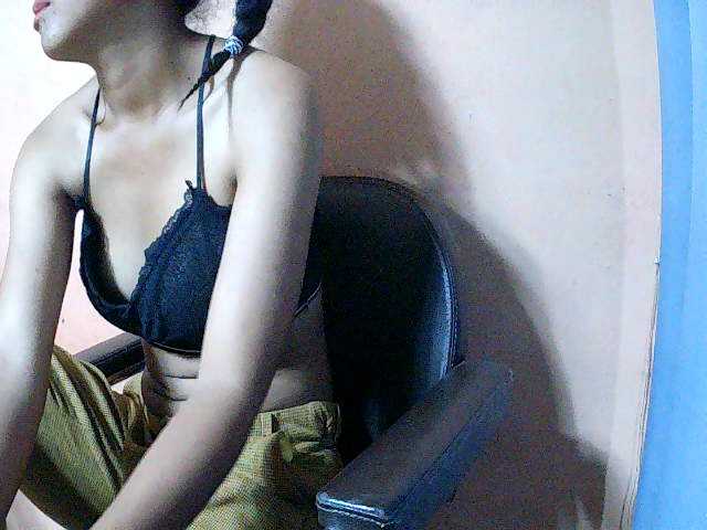 Nadia001 Live Cam on BongaCams