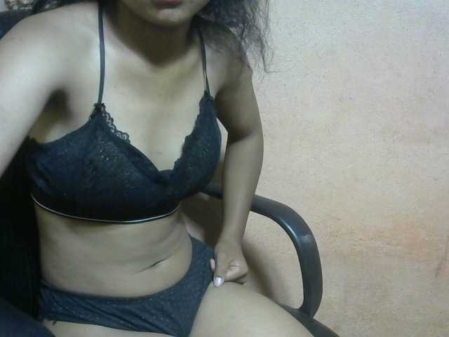 Nadia001's BongaCams show and profile