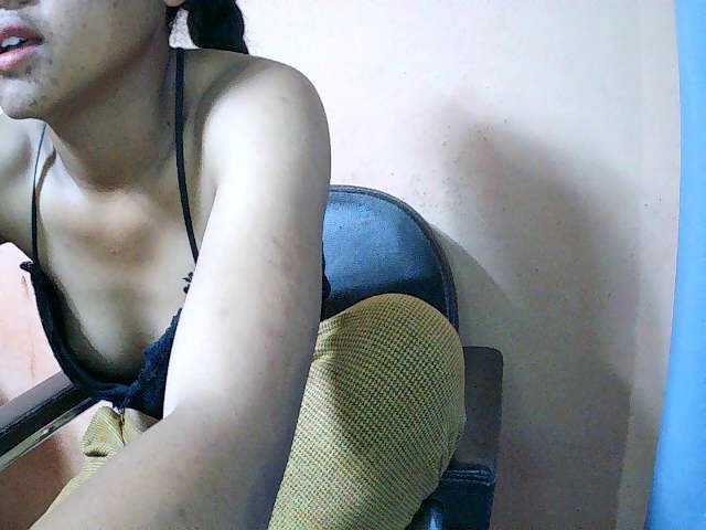 Nadia001 Live Cam on BongaCams