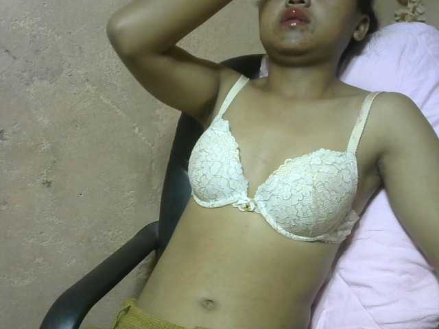 Nadia001's BongaCams show and profile