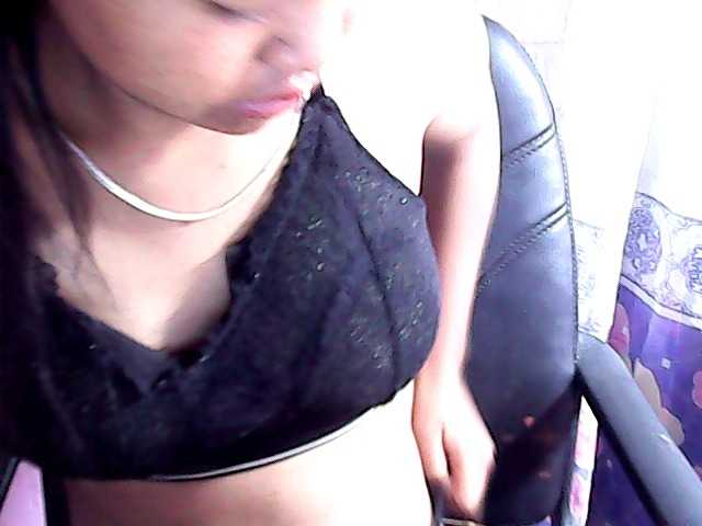 Nadia001