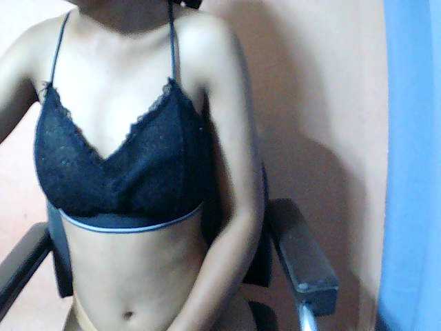 Nadia001's BongaCams show and profile