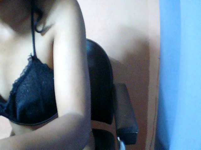 Nadia001's BongaCams show and profile