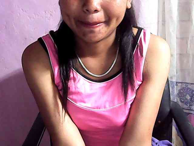 Nadia-001 webcam