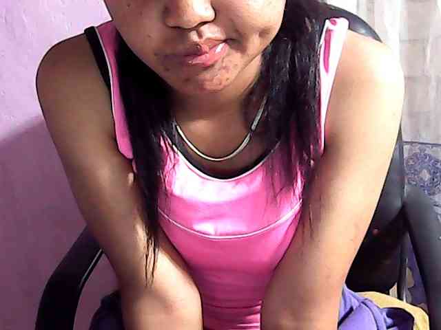 Nadia-001 webcam