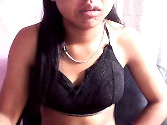 Nadia001