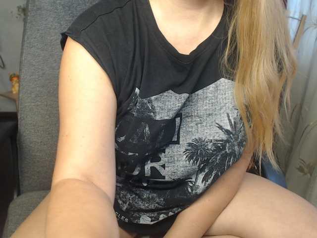 romashka1211 live cam on BongaCams