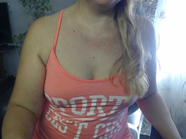 Reenaa live webcam show