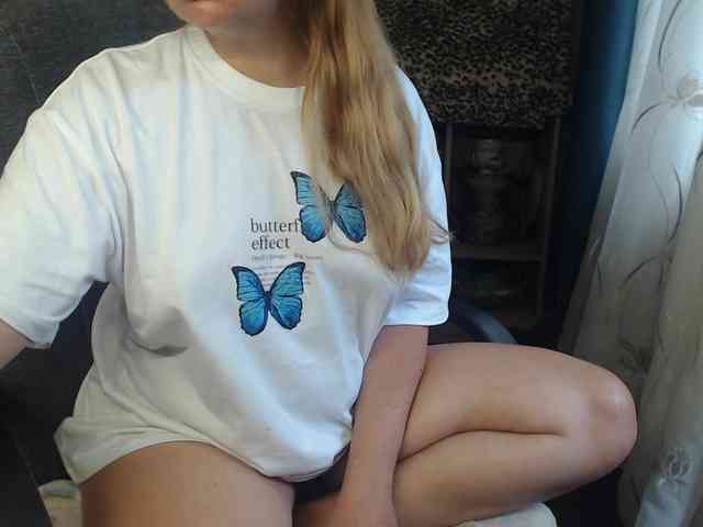 romashka1211 Live Webcam on BongaCams