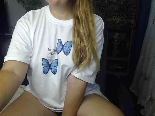romashka1211 Live Webcam on BongaCams