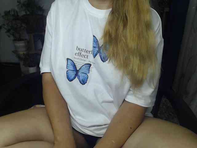 romashka1211 Live Webcam on BongaCams