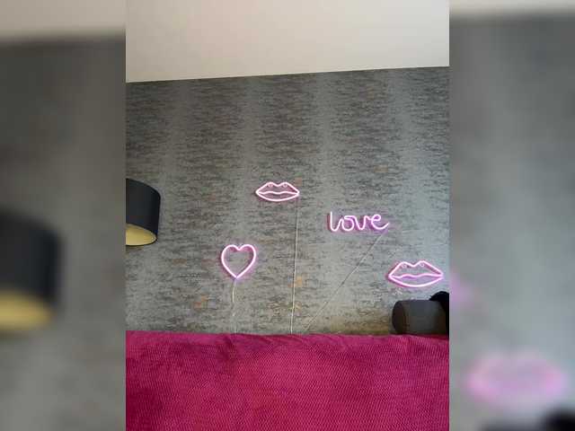 MelodyFox live cam on BongaCams