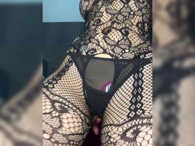 MelodyFox live cam on BongaCams