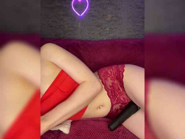 MelodyFox Live Webcam on BongaCams