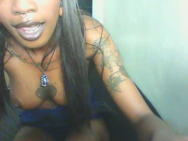 Calin33 live cam on BongaCams