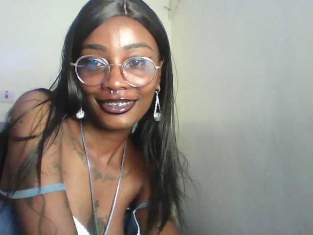 Calin33 live cam on BongaCams