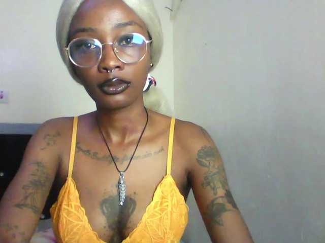 Calin33 live cam on BongaCams