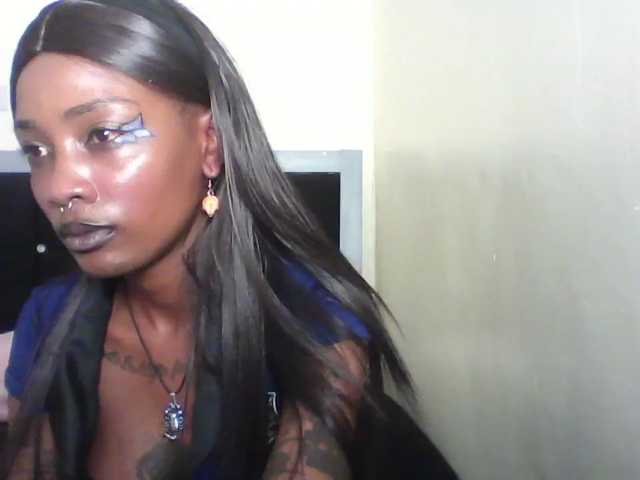 Calin33, en vivo ahora en BongaCams