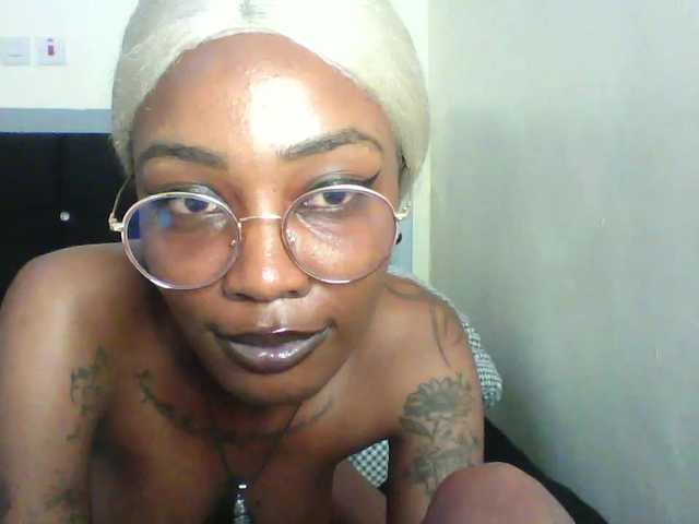 Calin33 live cam on BongaCams