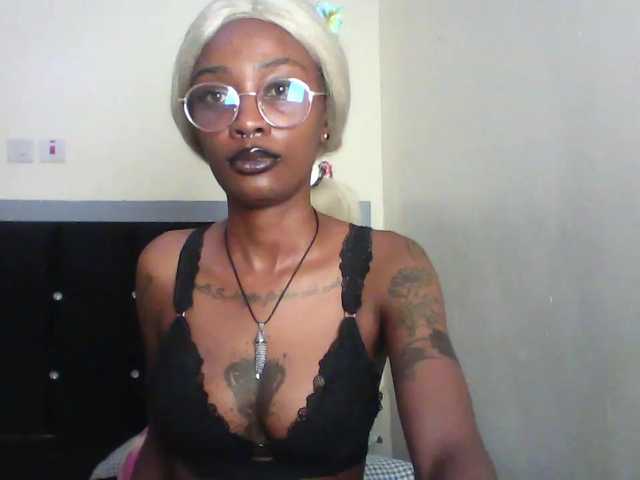 Calin33 live cam on BongaCams