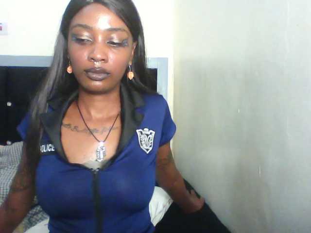 Calin33 live cam on BongaCams