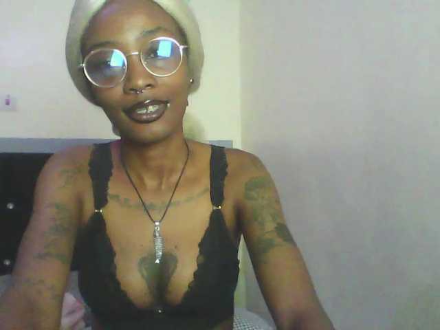 Veegee live webcam show