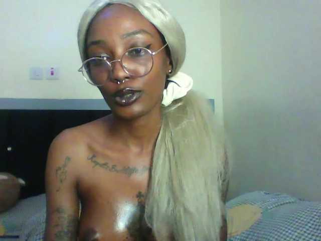Calin33 live cam on BongaCams