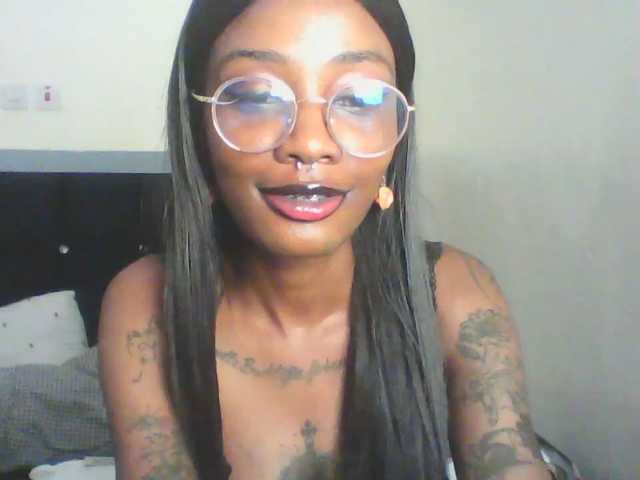 Calin33, live now on BongaCams