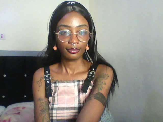 Calin33 live cam on BongaCams