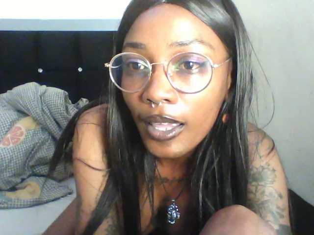 Calin33 live cam on BongaCams