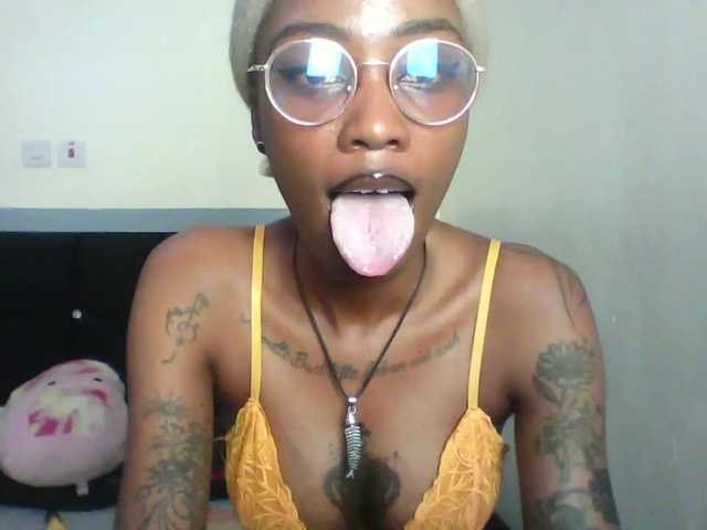 Calin33 live cam on BongaCams