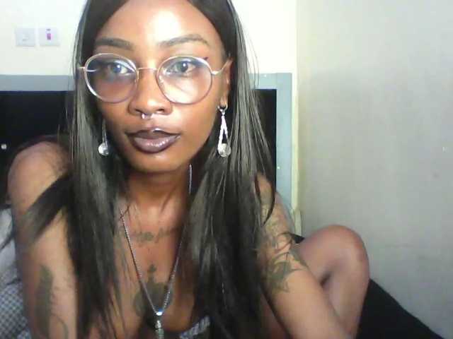Calin33 live cam on BongaCams