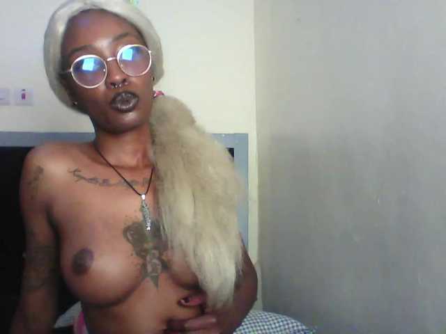 Calin33 live cam on BongaCams