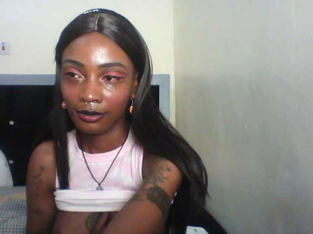 Calin33 live cam on BongaCams