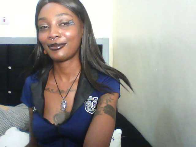 Calin33 live cam on BongaCams
