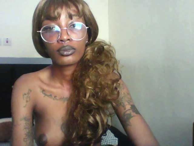 Calin33 live cam on BongaCams