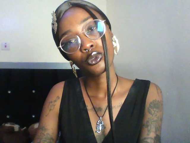 Calin33 live cam on BongaCams