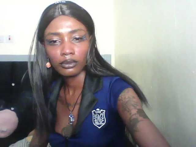 Calin33 live cam on BongaCams