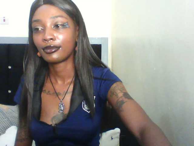 Calin33 live cam on BongaCams