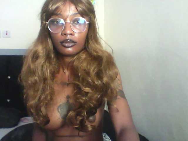 Calin33 live cam on BongaCams