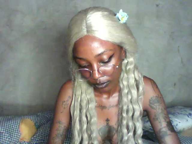 Calin33 live cam on BongaCams