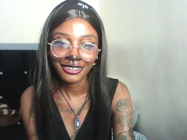 Calin33 live cam on BongaCams