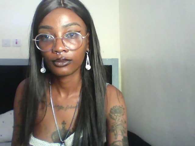 Calin33 live cam on BongaCams