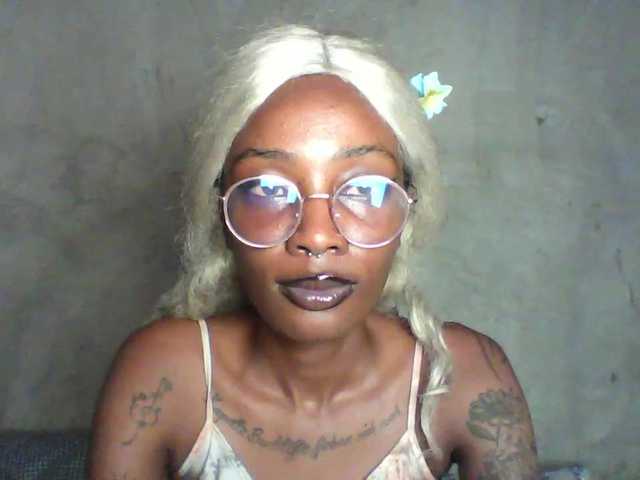 Calin33 live cam on BongaCams