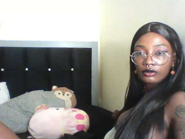 Calin33 live cam on BongaCams