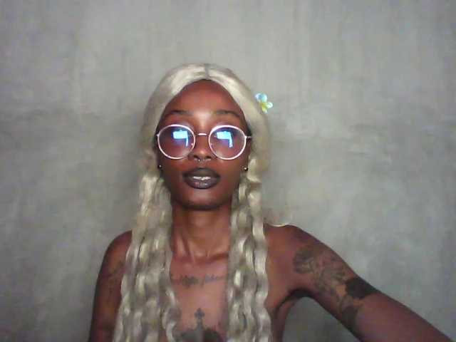 Calin33 live cam on BongaCams